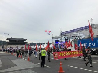 韓国のデモ1.jpg